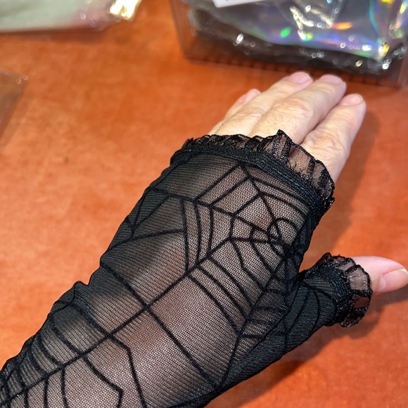 NWT Black Spider Arm warmers - Picture 3 of 9